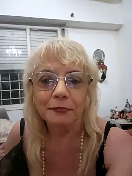 MatureElegantWidow online show from 04-03-26, 10:16