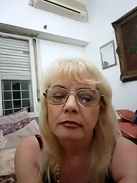 MatureElegantWidow online show from 04-05-26, 01:56