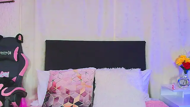 molly bick online show from 05-01-26, 04:39
