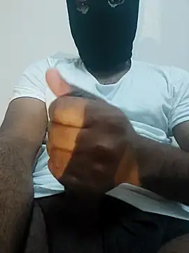 Snapshot of hamy_90 chatting on 04-10-26, 12:34 hamy 90 online show from 04-10-26, 12:34