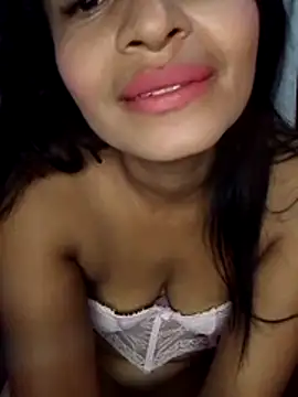 Snapshot of Lia_Phone_ chatting on 05-17-26, 05:51 Lia Phone online show from 05-17-26, 05:51