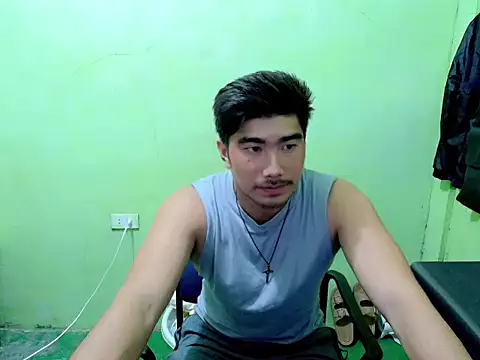 Snapshot of Hunkfireman chatting on 04-05-26, 01:56 Hunkfireman online show from 04-05-26, 01:56