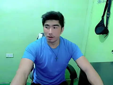 Hunkfireman online show from 06-18-26, 01:04