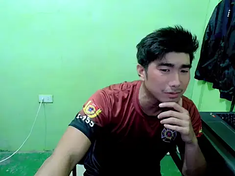 Hunkfireman online show from 04-13-26, 01:31