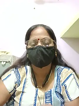 Snapshot of SEEMA_012 chatting on 05-29-26, 05:13 SEEMA 012 online show from 05-29-26, 05:13