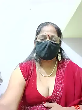 Snapshot of SEEMA_012 chatting on 05-24-26, 02:11 SEEMA 012 online show from 05-24-26, 02:11