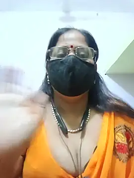 Snapshot of SEEMA_012 chatting on 05-31-26, 03:56 SEEMA 012 online show from 05-31-26, 03:56