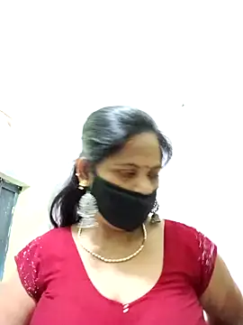 Snapshot of SEEMA_012 chatting on 04-28-26, 05:34 SEEMA 012 online show from 04-28-26, 05:34