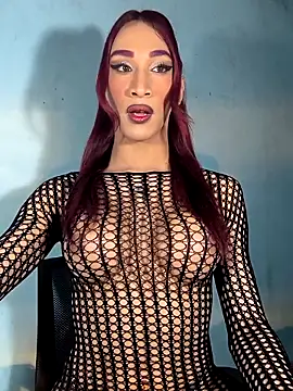 Snapshot of SamySeduction chatting on 04-30-26, 06:42 SamySeduction online show from 04-30-26, 06:42