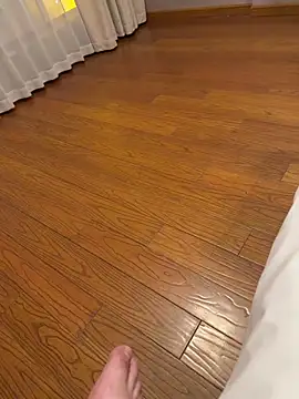 L7D8521 online show from 04-06-26, 01:23