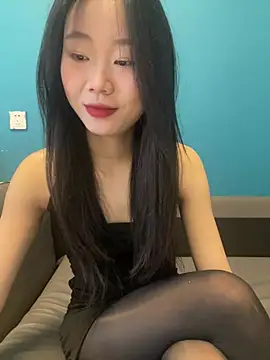 Snapshot of ZHJKS9988 chatting on 04-20-26, 02:14 ZHJKS9988 online show from 04-20-26, 02:14