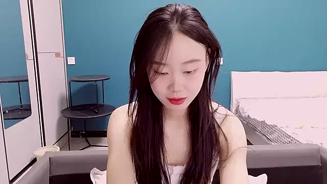 Snapshot of ZHJKS9988 chatting on 04-28-26, 02:27 ZHJKS9988 online show from 04-28-26, 02:27