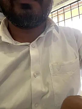 Snapshot of Rahul_the_playboy chatting on 05-30-26, 03:24 Rahul the playboy online show from 05-30-26, 03:24