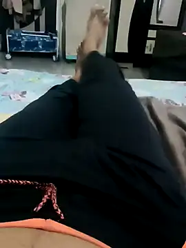 Snapshot of rajsinghfucking chatting on 04-09-26, 01:07 rajsinghfucking online show from 04-09-26, 01:07
