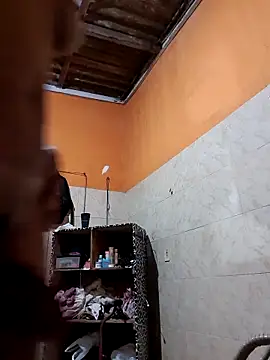 bbzinhas26 online show from 04-15-26, 12:05