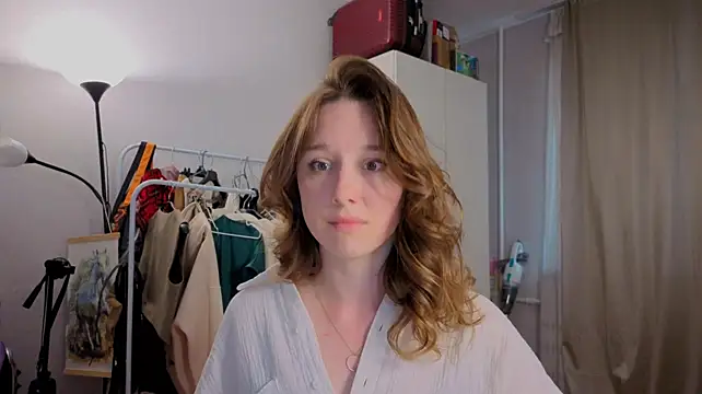Snapshot of hunny_ines chatting on 05-21-26, 05:21 hunny ines online show from 05-21-26, 05:21