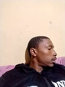 Snapshot of alphamale25 chatting on 05-16-26, 04:00 alphamale25 online show from 05-16-26, 04:00