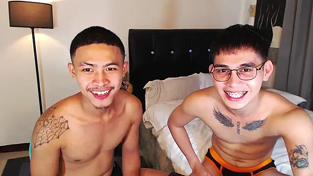 Xasianhotguy online show from 04-15-26, 12:10