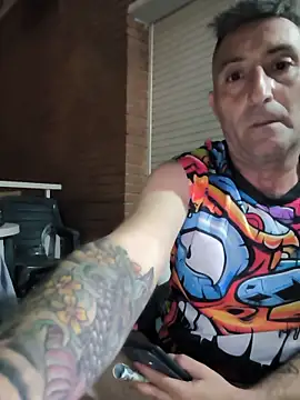 Snapshot of danko2979 chatting on 06-11-26, 02:53 danko2979 online show from 06-11-26, 02:53