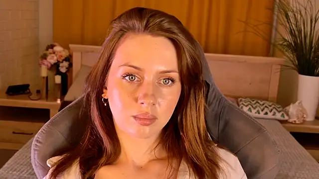 Snapshot of MeganClapp chatting on 04-23-26, 12:29 MeganClapp online show from 04-23-26, 12:29