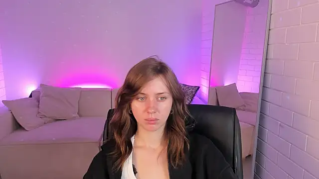 Snapshot of MeganClapp chatting on 05-11-26, 05:20 MeganClapp online show from 05-11-26, 05:20