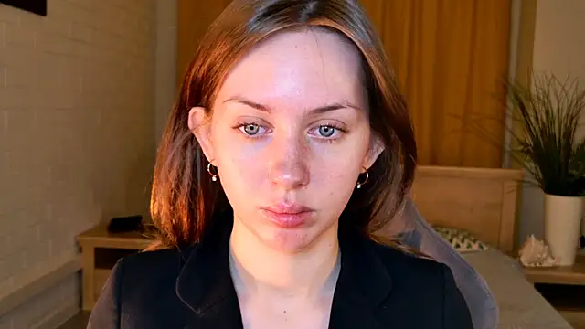 Snapshot of MeganClapp chatting on 04-29-26, 05:00 MeganClapp online show from 04-29-26, 05:00