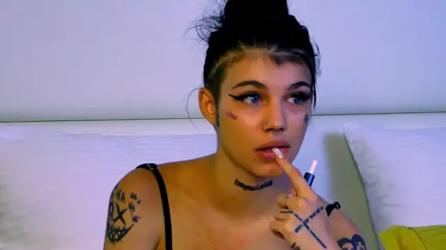 YasminnStorm online show from 06-11-26, 04:42