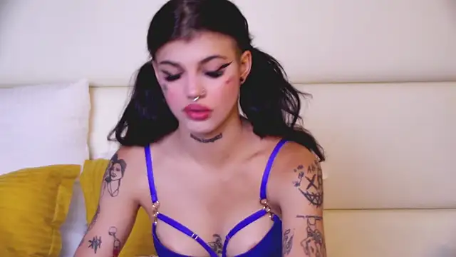 YasminnStorm online show from 07-17-26, 04:32