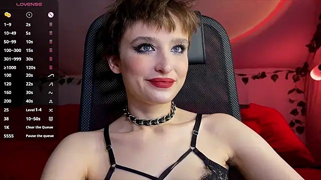 Snapshot of RebeNoir chatting on 04-27-26, 05:27 RebeNoir online show from 04-27-26, 05:27