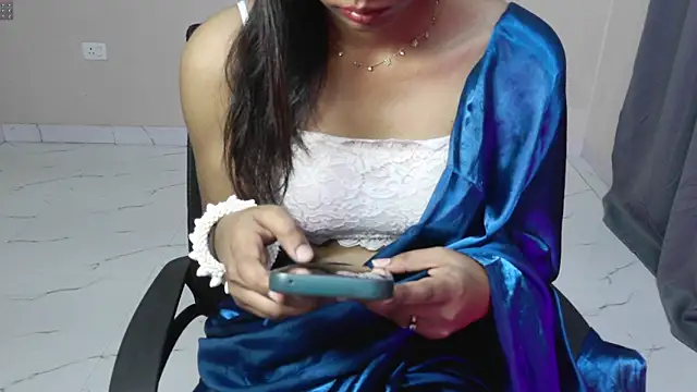 Snapshot of NaughtyTeena chatting on 04-08-26, 05:09 NaughtyTeena online show from 04-08-26, 05:09