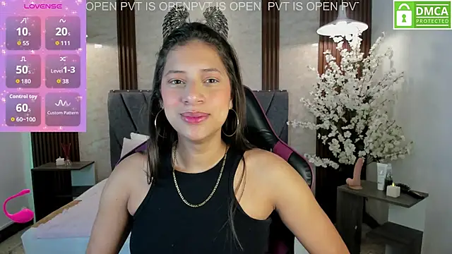 Snapshot of Atiena_ chatting on 04-28-26, 07:29 Atiena online show from 04-28-26, 07:29