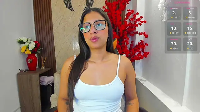 Snapshot of Atiena_ chatting on 07-14-26, 07:53 Atiena online show from 07-14-26, 07:53