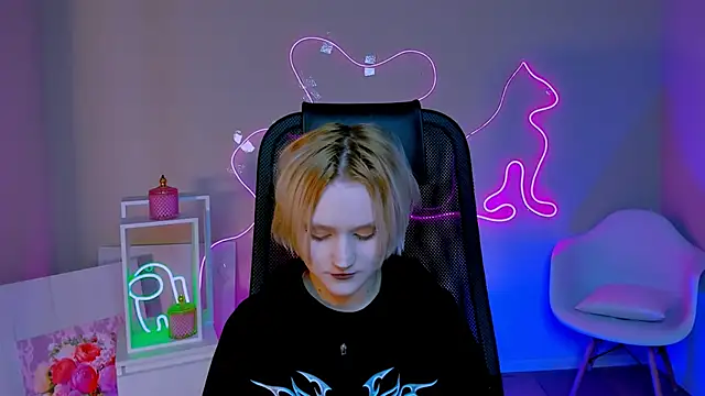 MicheleMarsh online show from 04-15-26, 01:37