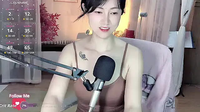 Snapshot of noomi-1111 chatting on 05-24-26, 01:55 noomi-1111 online show from 05-24-26, 01:55