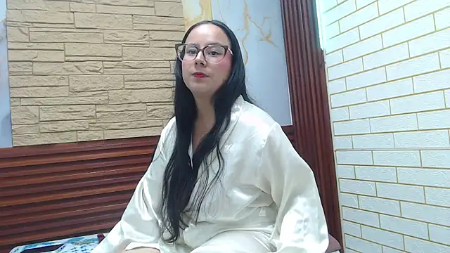 Snapshot of malory_black chatting on 04-06-26, 07:26 malory black online show from 04-06-26, 07:26