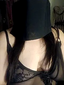 Amira Egypt online show from 04-03-26, 10:49