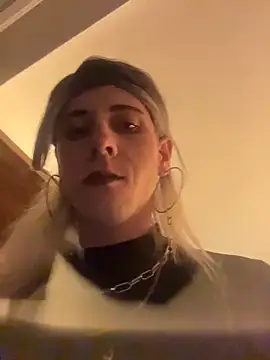 michelle310 online show from 04-18-26, 08:53