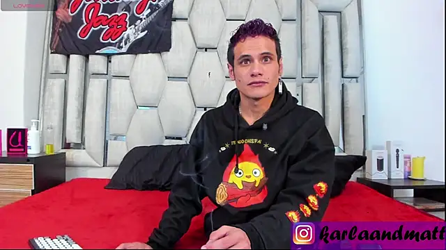 Snapshot of karlaandmatt chatting on 05-20-26, 05:48 karlaandmatt online show from 05-20-26, 05:48