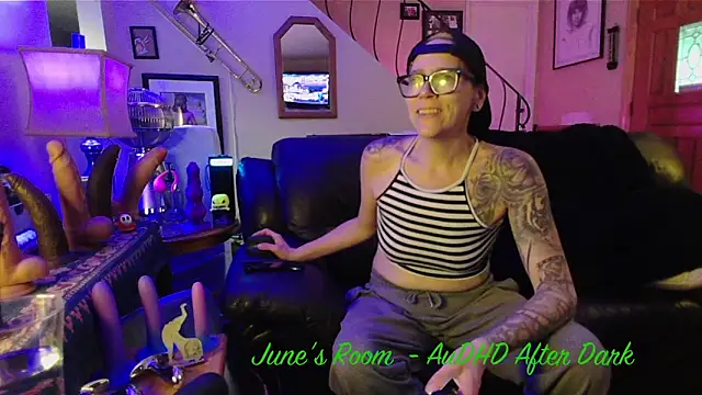 juneafterhours online show from 04-06-26, 01:56