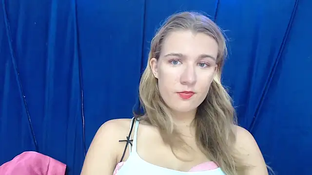 Yennyloves online show from 06-18-26, 11:59