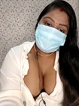 Romantic Woman online show from 04-30-26, 05:53