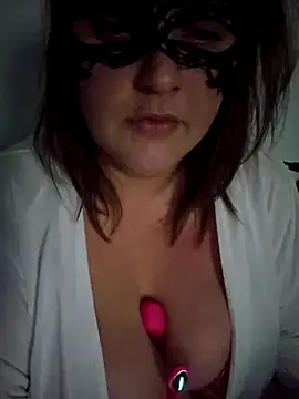 Snapshot of nika-W chatting on 04-15-26, 06:56 nika-W online show from 04-15-26, 06:56