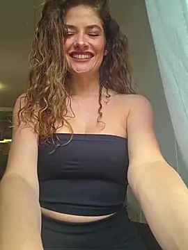 Snapshot of CelineBoyer_ chatting on 07-25-26, 07:42 CelineBoyer online show from 07-25-26, 07:42