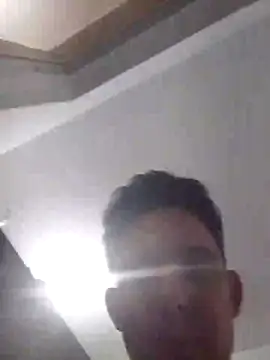 Roger1986  online show from 04-09-26, 11:55