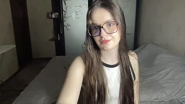 Snapshot of Oleksiiss chatting on 05-18-26, 10:03 Oleksiiss online show from 05-18-26, 10:03
