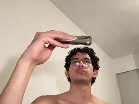 Domincmarles online show from 04-04-26, 02:40