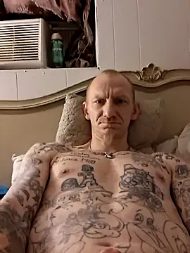 Snapshot of travisrwade chatting on 04-10-26, 10:22 travisrwade online show from 04-10-26, 10:22