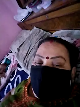 Snapshot of Kajal-Sharma00 chatting on 05-12-26, 09:15 Kajal-Sharma00 online show from 05-12-26, 09:15