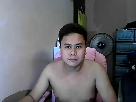 Snapshot of tipsy_butter chatting on 07-15-26, 01:07 tipsy butter online show from 07-15-26, 01:07