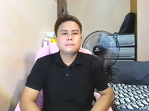 Snapshot of tipsy_butter chatting on 06-12-26, 05:05 tipsy butter online show from 06-12-26, 05:05